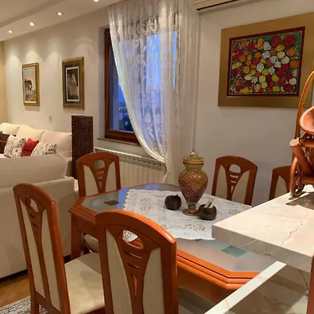 Omar's View Apartment *